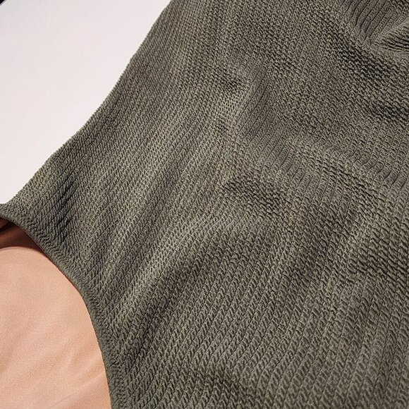 J.Crew one piece swimsuit size 22 green textured fabric New plus - Picture 3 of 12